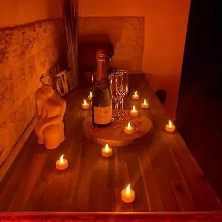 Appartement Loveroom Auriol, Romantique Et Coquine